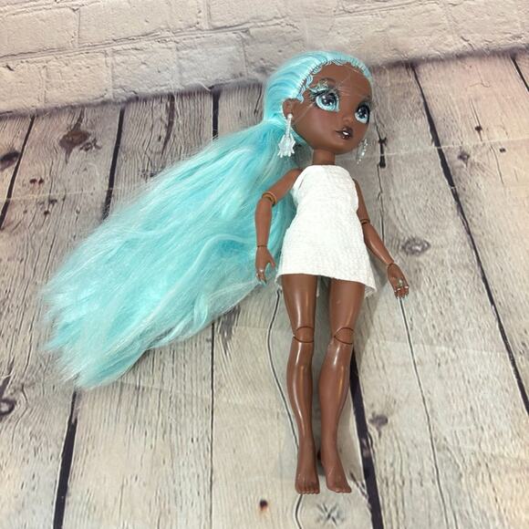 Rainbow High Robin Sterling Doll - Picture 1 of 4
